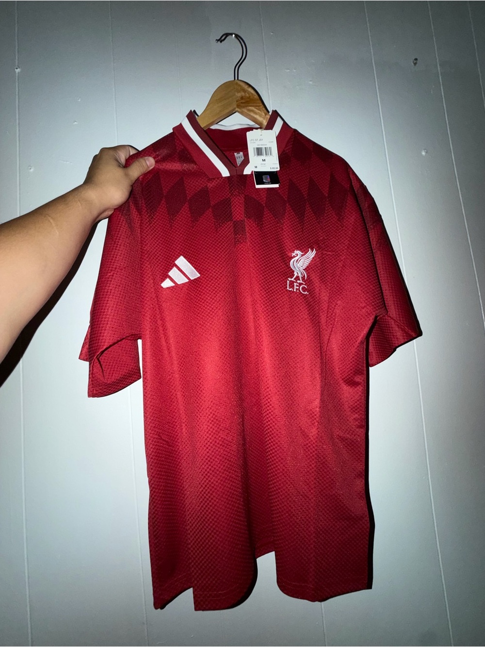 Men Adidas Liverpool Stadium Version Jersey Size M